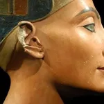 نظرية المؤرخ بسام الشماع حول ( عنخ ) مفتاح الحياة