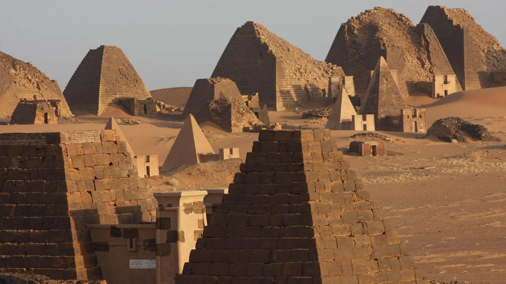 pyramids of meroe sudan - CJ العربية