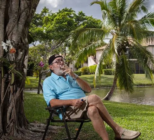 دراسة تكشف عن ارتفاع حاد في تعاطي القنب بين كبار السن في الولايات المتحدة 9 - CJ العربية IMG 8747 - CJ العربية