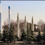 وانغ يي: الصين تدعو إلى وقف إطلاق نار حقيقي وتهدئة في الشرق الأوسط