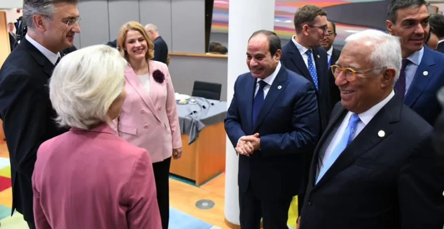 الرئيس السيسي مع قادة الاتحاد