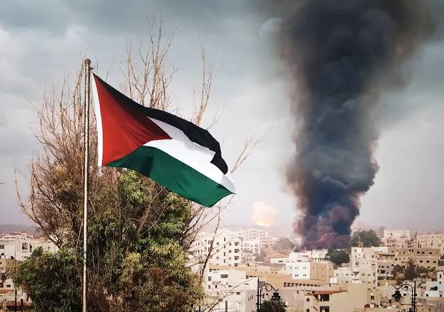 حرب إعادة الإعمار الباردة: لماذا تُجوّع عمالقة العرب غزة مقابل السلام 13 - CJ العربية فلسطين