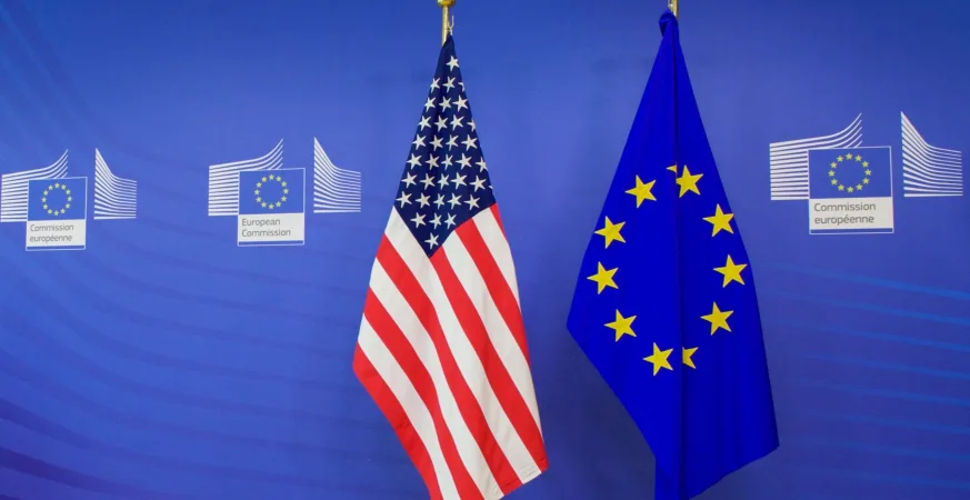 اعلام الاتحاد الأوروبي و الولايات المتحدة الأمريكية