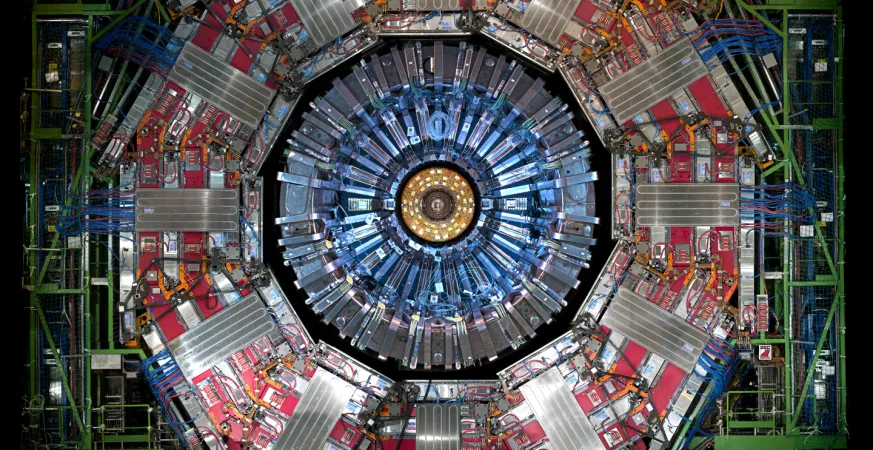 طفرة علمية تهز العالم: اكتشاف ممر زمني مجهري في مختبرات "سيرن" بسويسرا 5 - CJ العربية سيرن