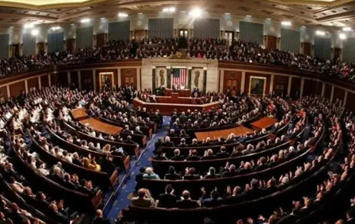 مجلس الشيوخ الأمريكي يرفض تقييد صلاحيات ترامب الحربية: ضوء أخضر لاستمرار عملية "الفجر الحاسم" 5 - CJ العربية مجلس الشيوخ الأميركي
