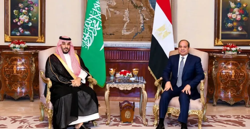 قمة مصرية سعودية تجمع الرئيس السيسي بولي العهد السعودي الامير محمد بن سلمان - كاسل جورنال العربية
