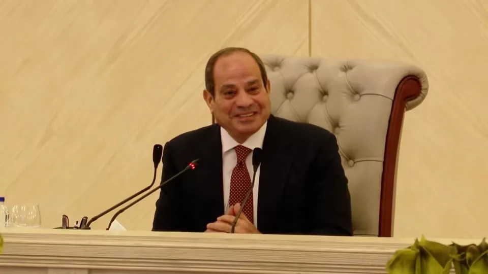 الرئيس السيسي يحضر اجتماع امني
